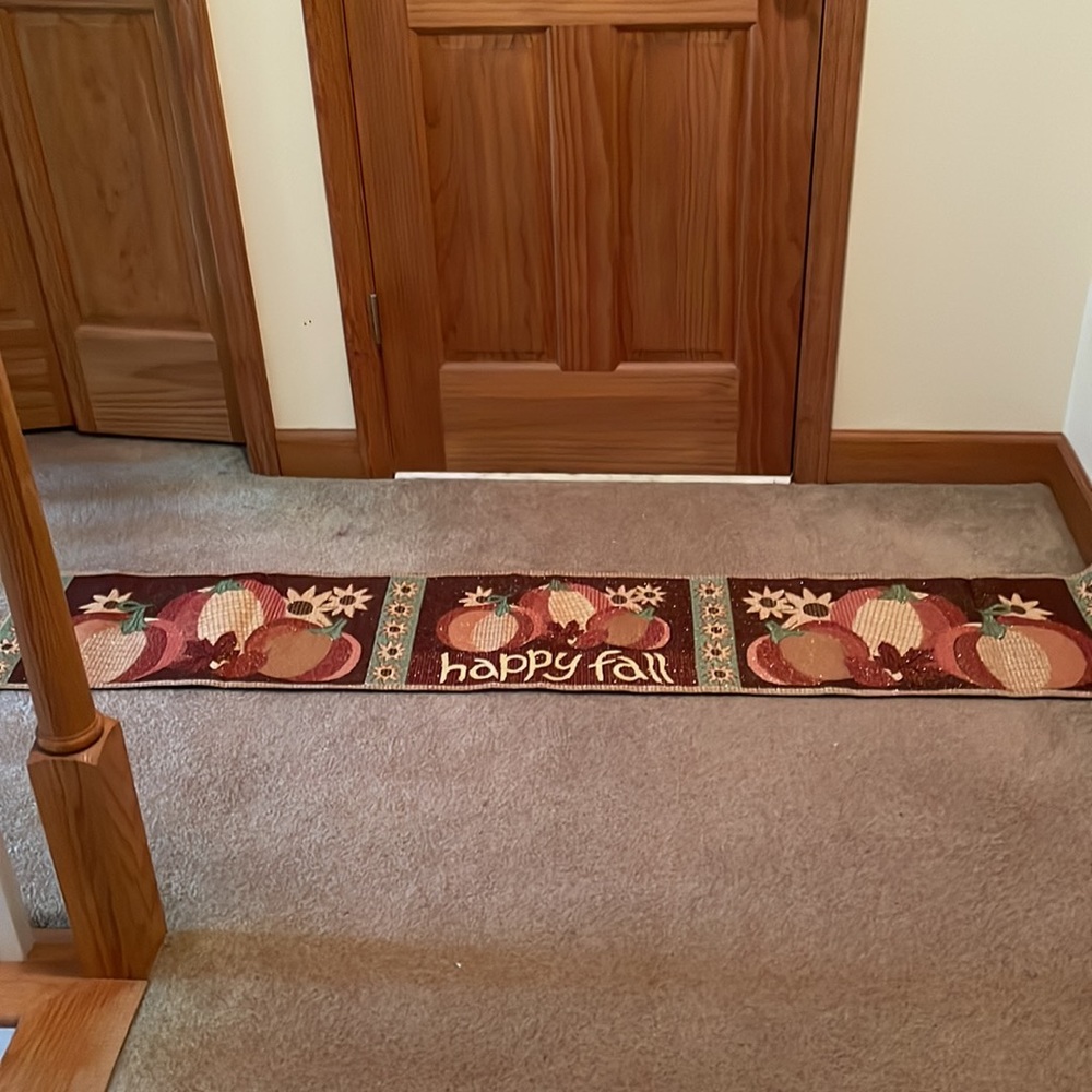 Happy Fall Table runner - Picture 2 of 3